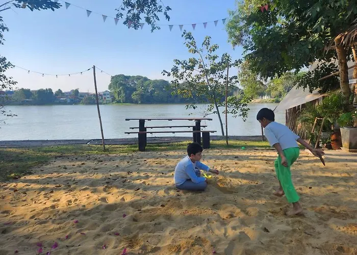 วันหยุดที่บ้าน Kaitoon's River House