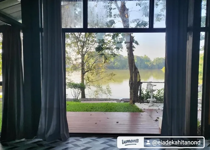 Kaitoon's River House *