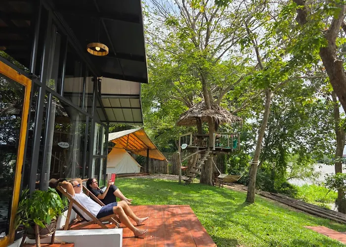 Kaitoon's River House *