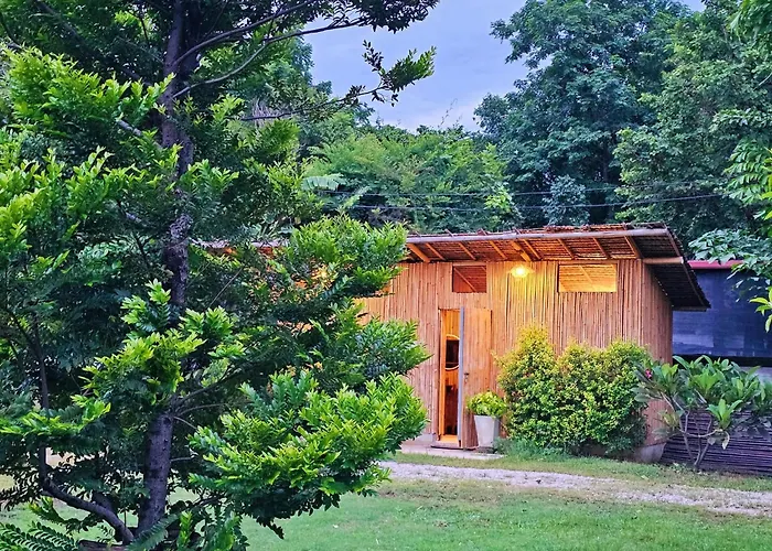 Kaitoon's River House